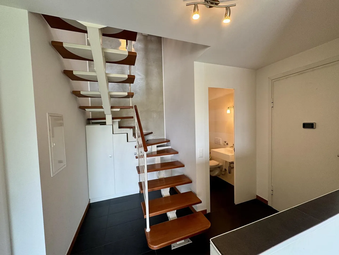 CADRO – ELEGANT RESIDENCE WITH PRIVATE GARDEN, DOUBLE GARAGE AND PANORAMIC VIEW - Photo 9 of 30