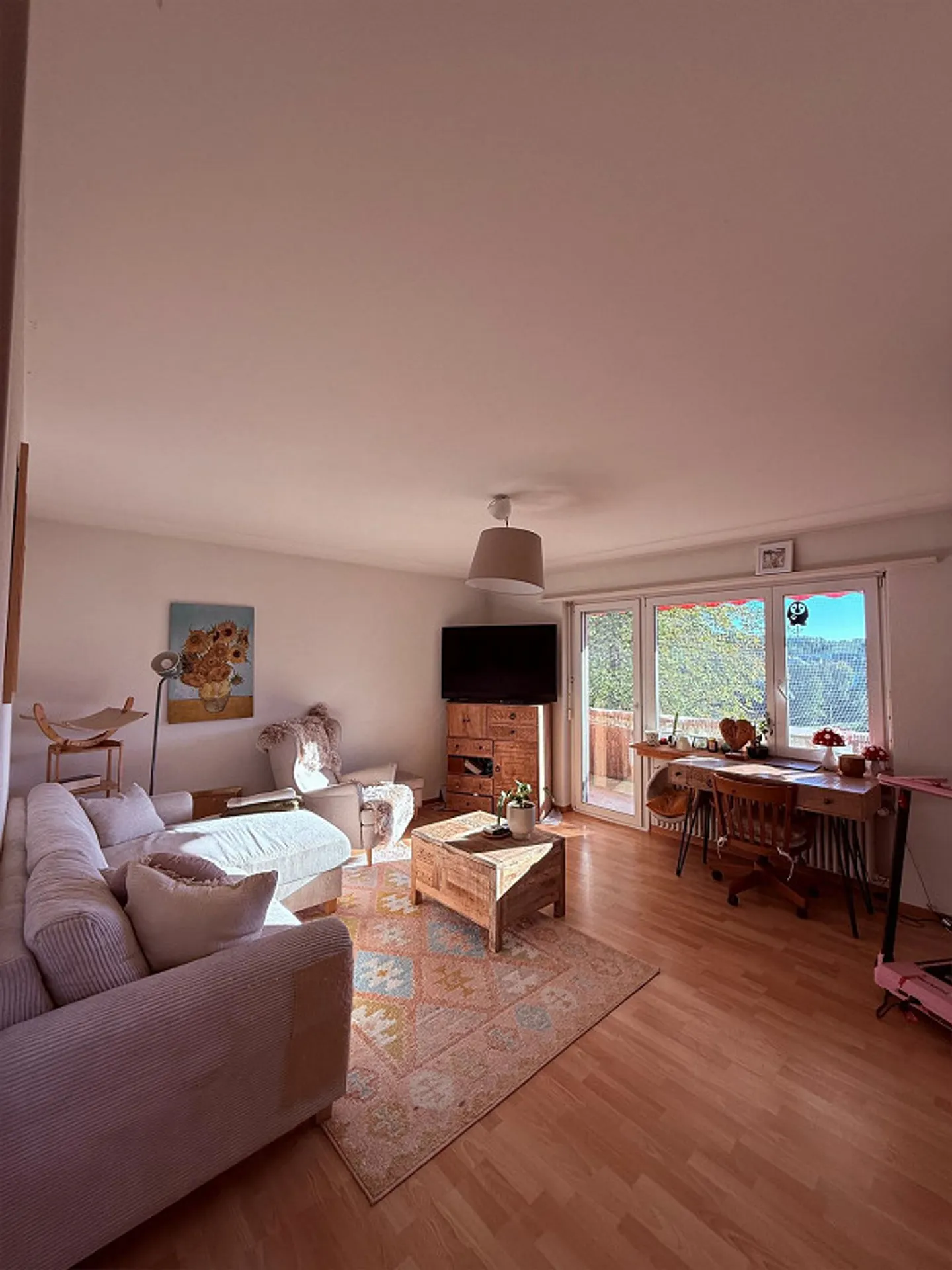 Cozy 3-room apartment - Photo 1 of 6