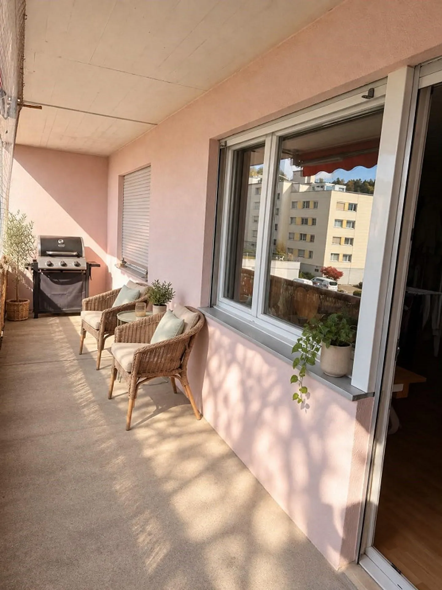 Cozy 3-room apartment - Photo 2 of 6