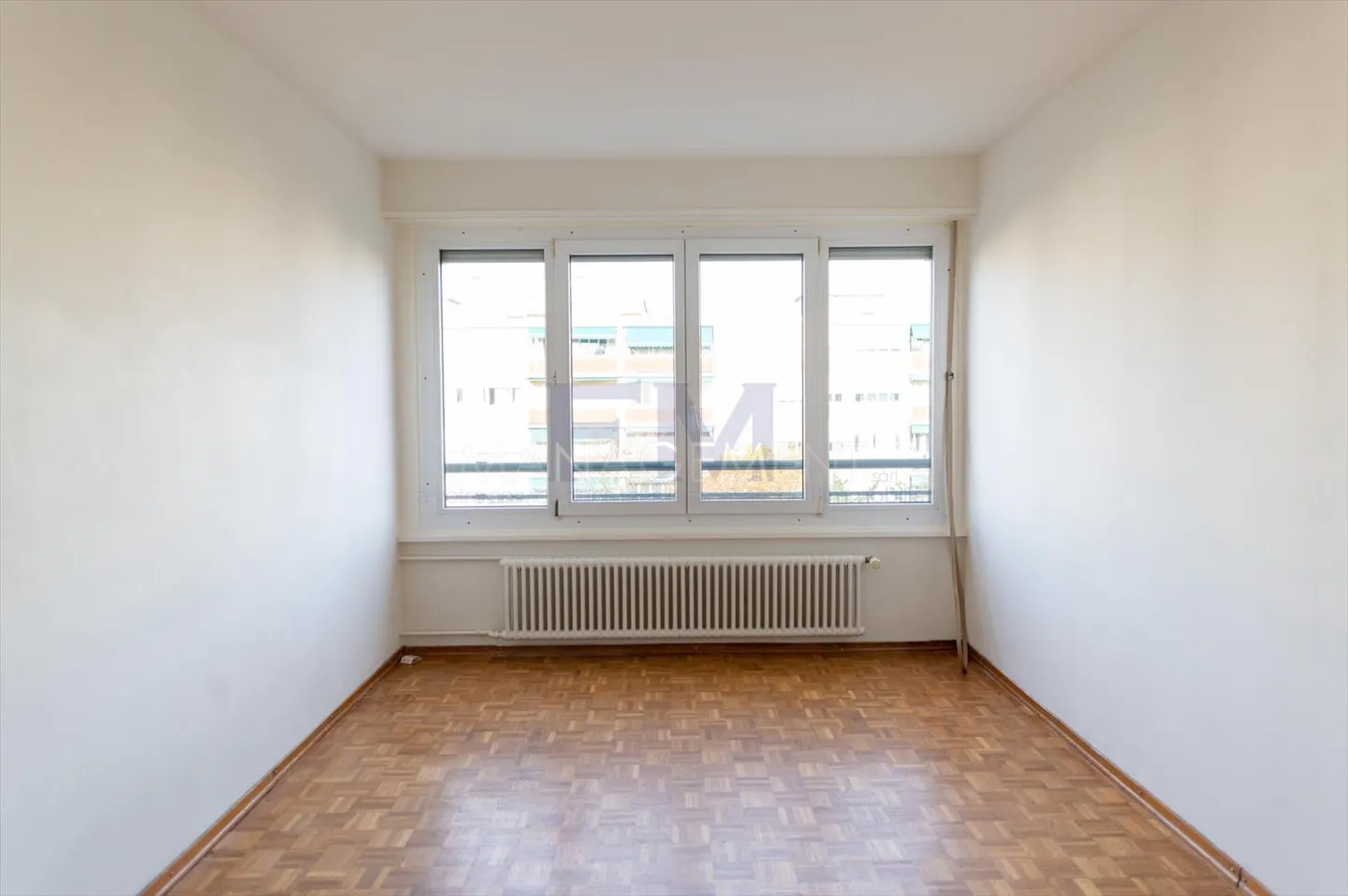 Meyrin - Av. François-Besson - 4 Zimmer im 5. Stock - Foto 3 von 10