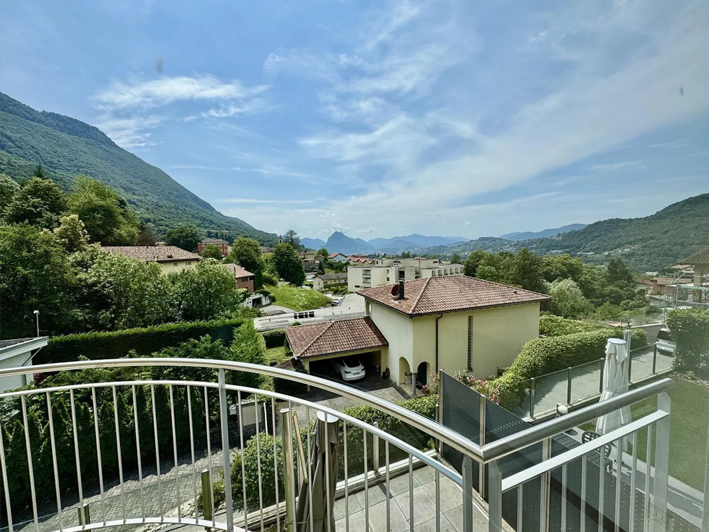 CADRO – ELEGANT RESIDENCE WITH PRIVATE GARDEN, DOUBLE GARAGE AND PANORAMIC VIEW - Photo 29 of 30