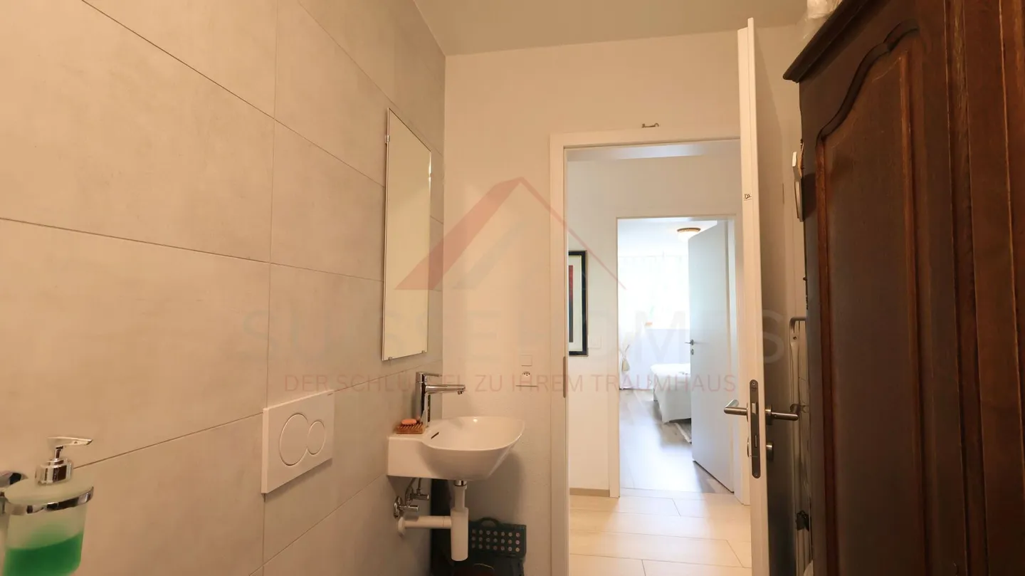 Superbe 3.5 pièces avec jardin privatif de 110 m² et terrasse de 22 m² - volumes généreux, calme absolu et qualité de vie - Photo 10 sur 13