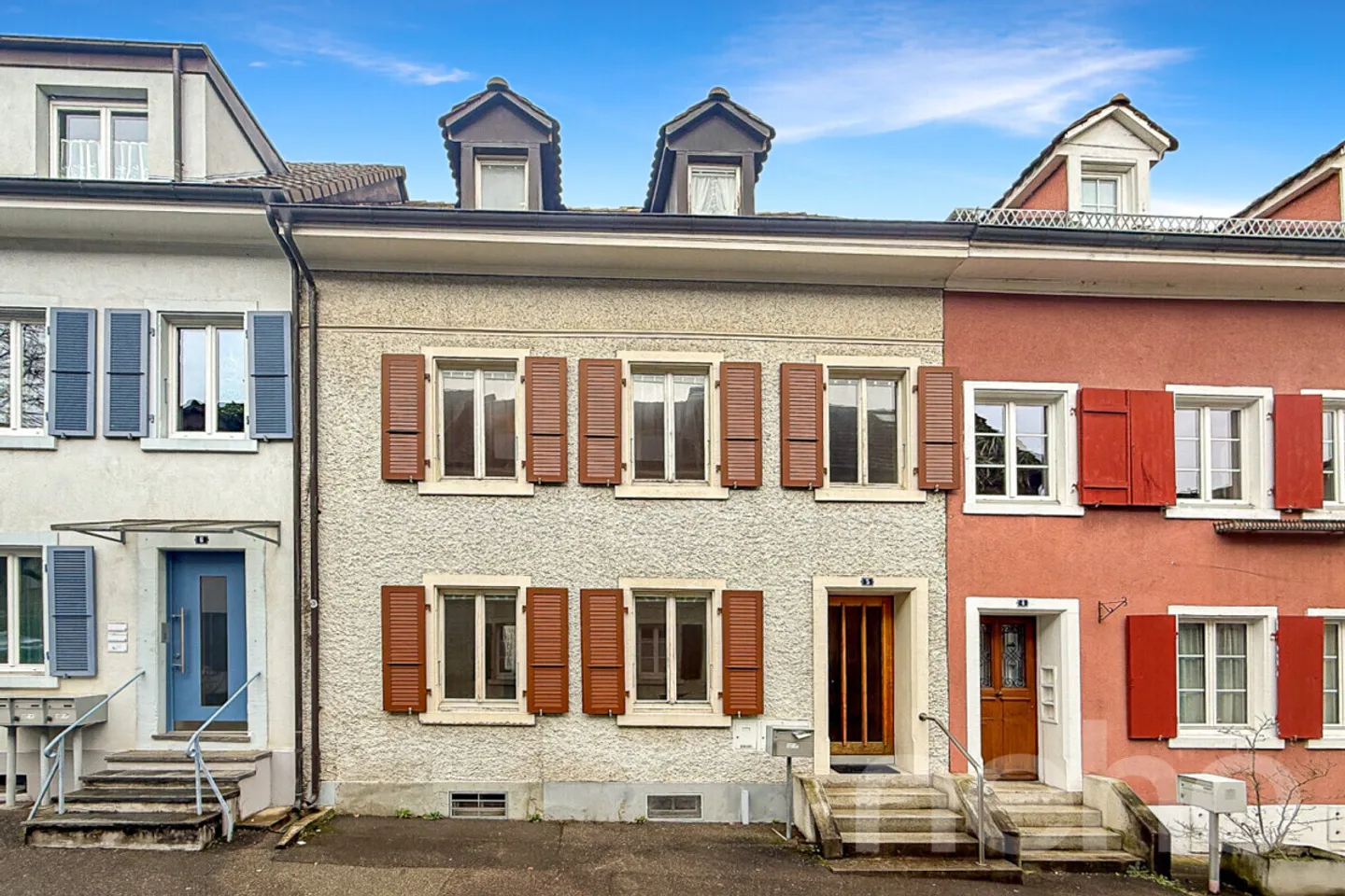 Residential building with development potential in a central location in Binningen - Photo 1 of 12