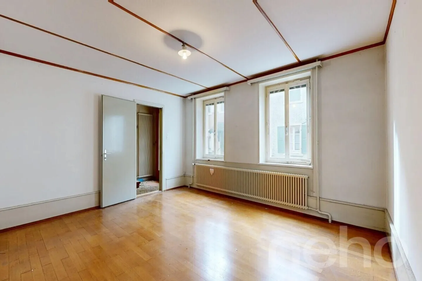 Residential building with development potential in a central location in Binningen - Photo 4 of 12