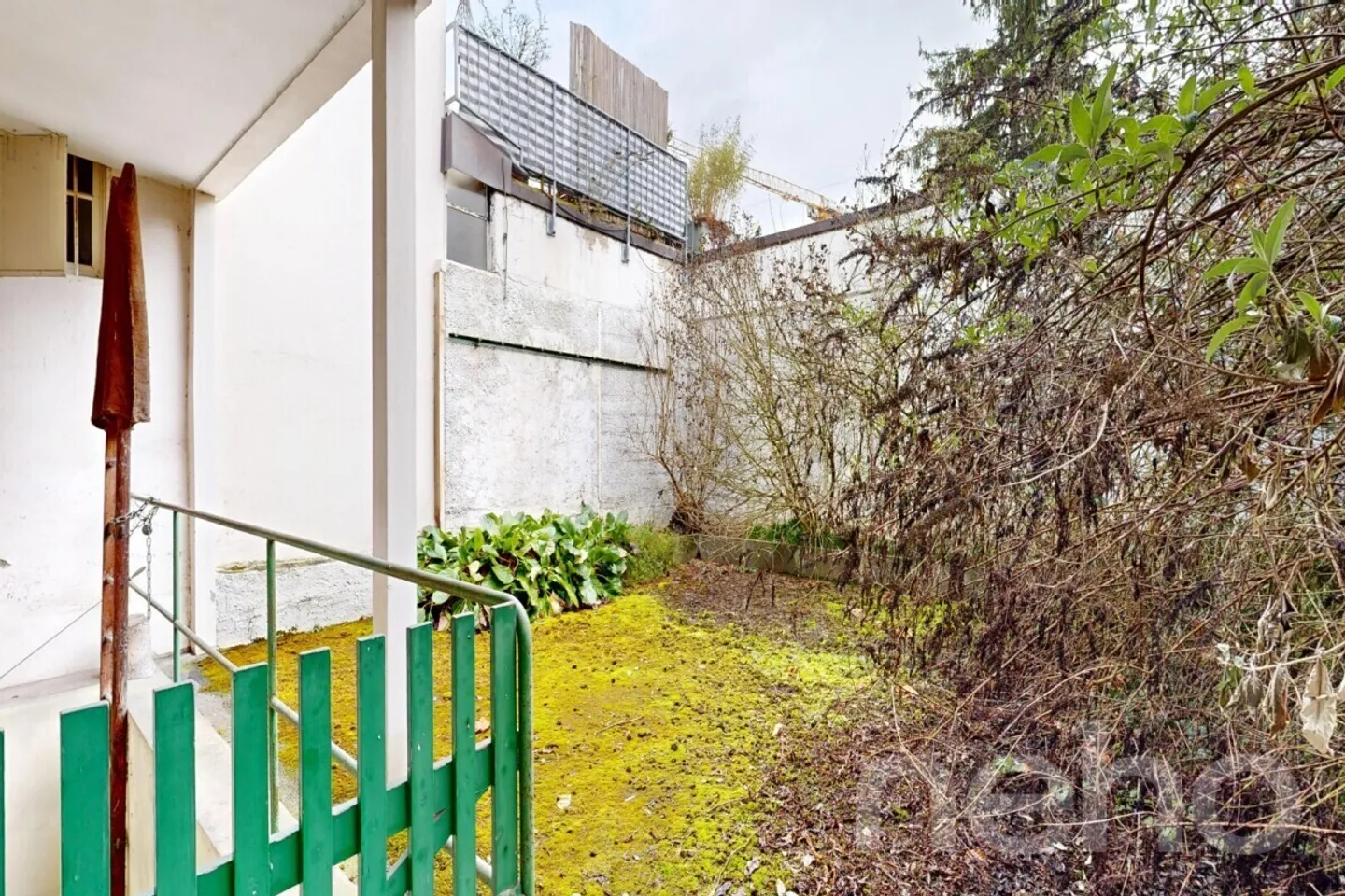 Residential building with development potential in a central location in Binningen - Photo 9 of 12