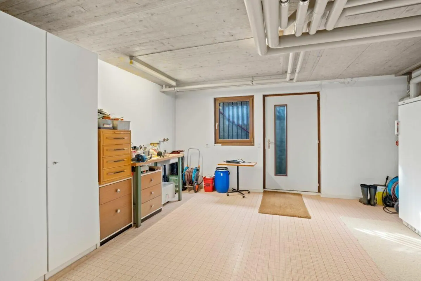 Detached villa on spacious property - Photo 15 of 19