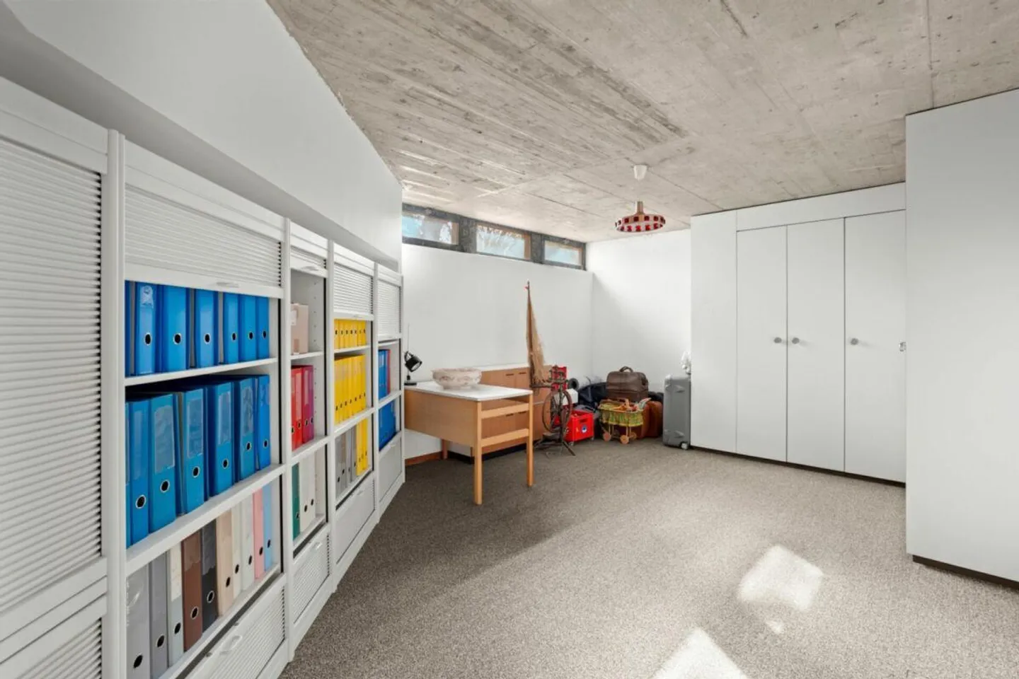 Detached villa on spacious property - Photo 13 of 19