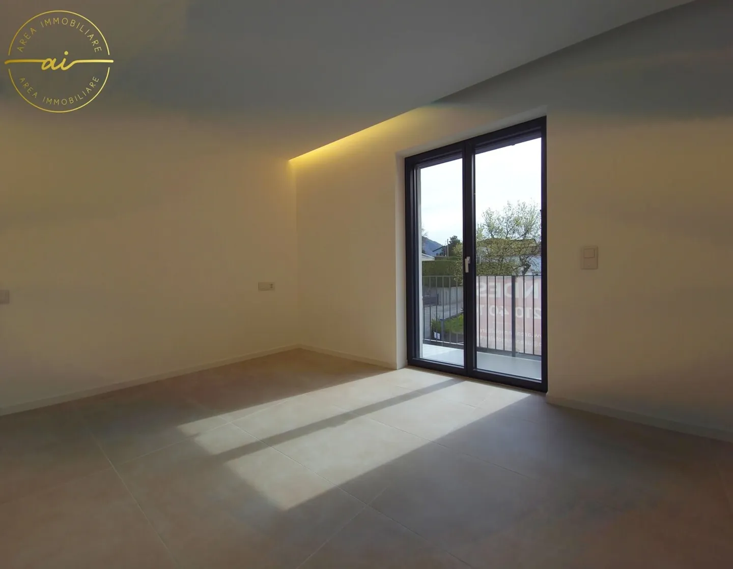 Appartamento moderno con giardino - Foto 6 di 13