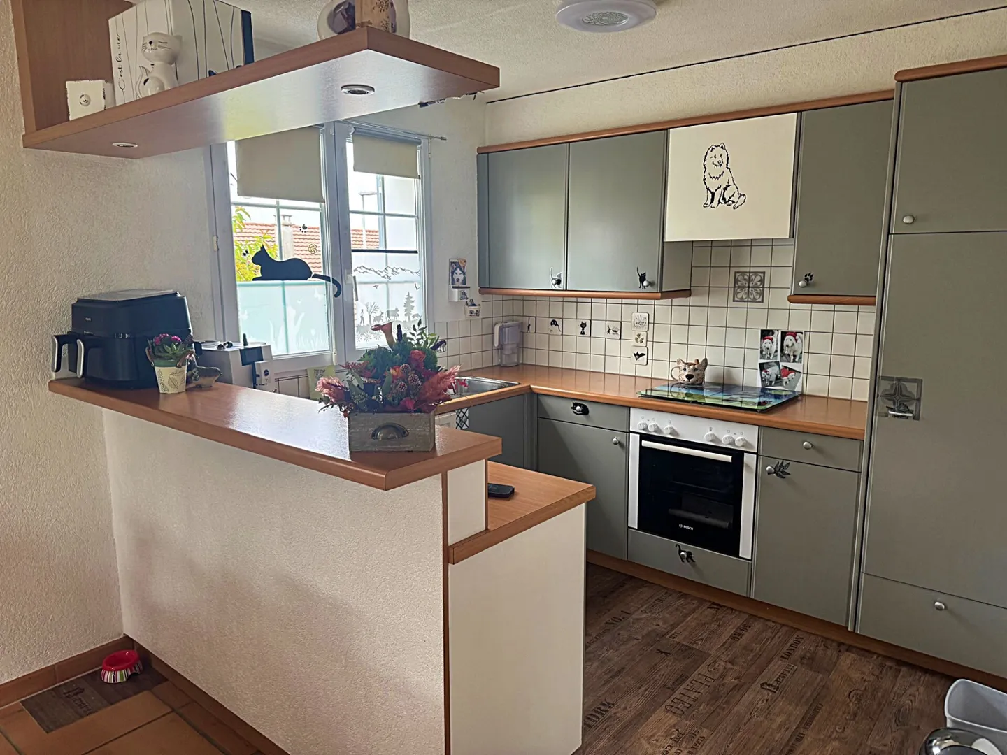 «Wunderschöne freistehende Villa mit großem Garten in einem Wohnviertel» - Foto 12 von 23