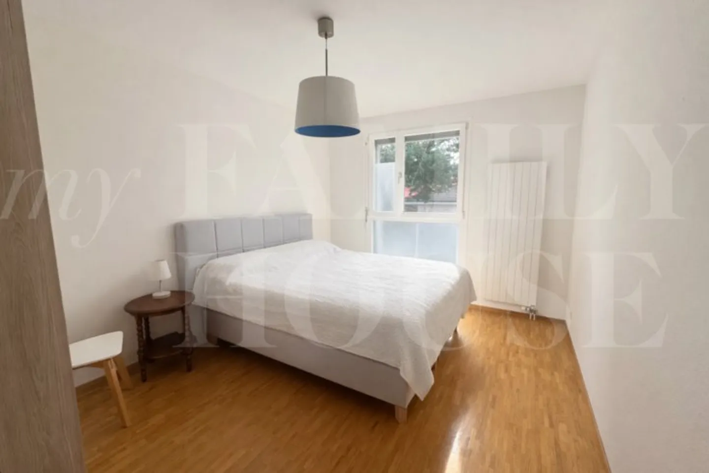 Spaziosa villa a schiera situata in una zona residenziale - Foto 7 di 10