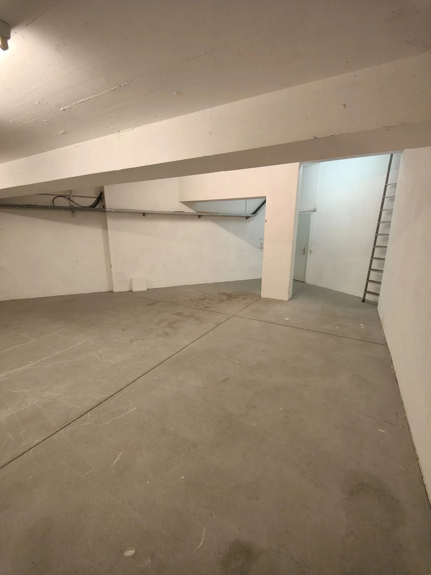 Rent storage space Basel - 53m2 near Basel SBB - Photo 10 of 10