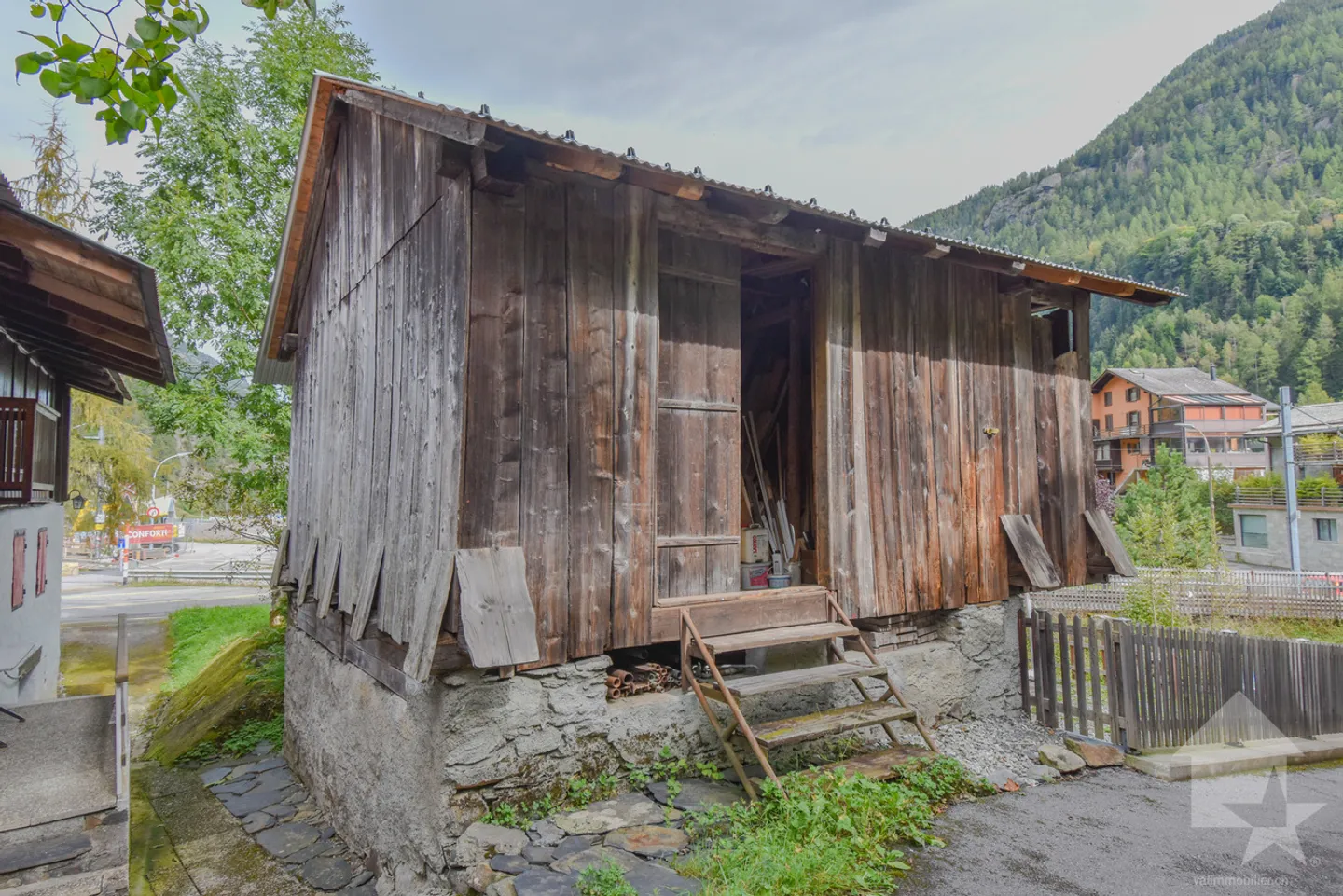5-Zimmer-Haus mit angrenzendem Stall - Foto 20 von 21