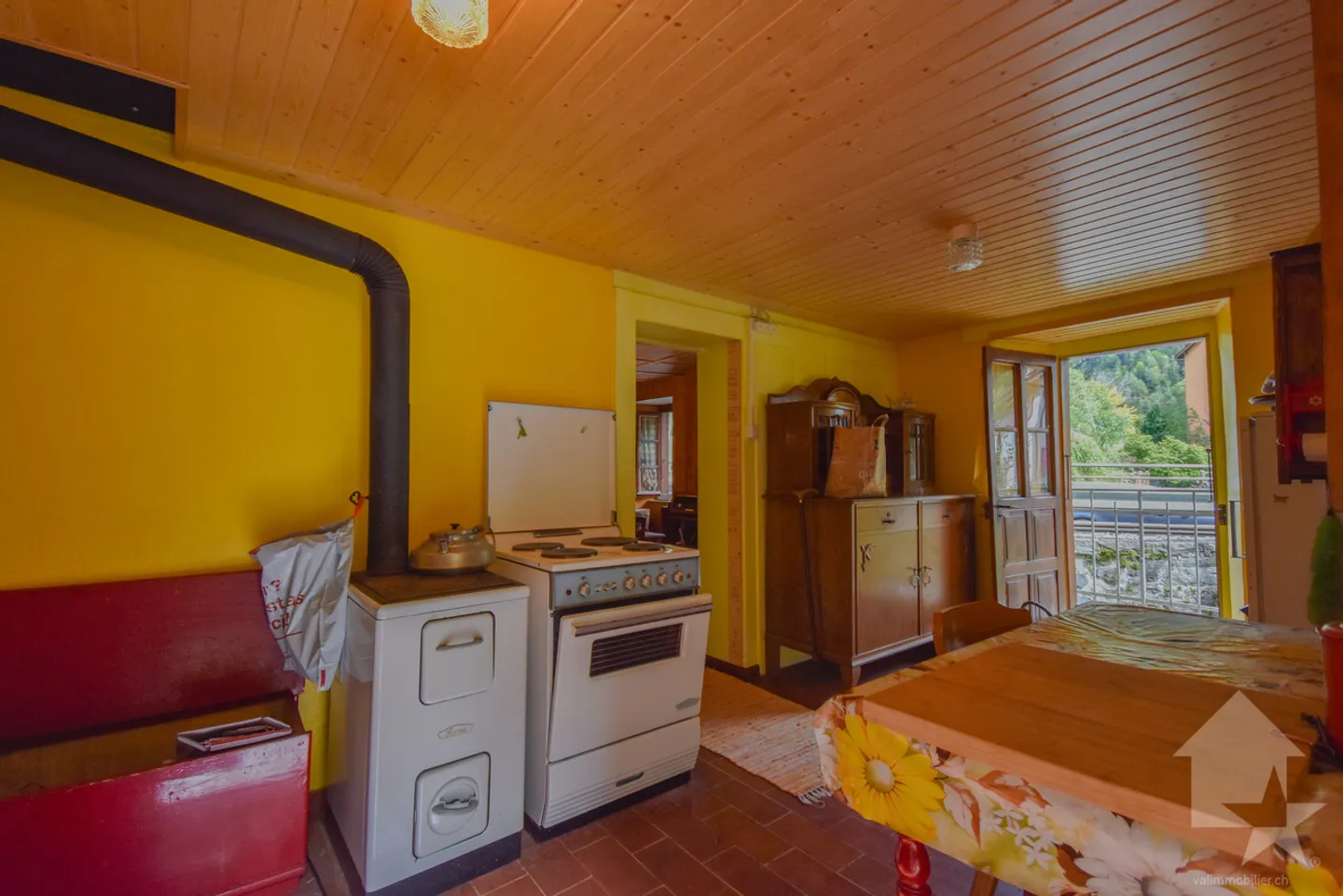 5-Zimmer-Haus mit angrenzendem Stall - Foto 5 von 21