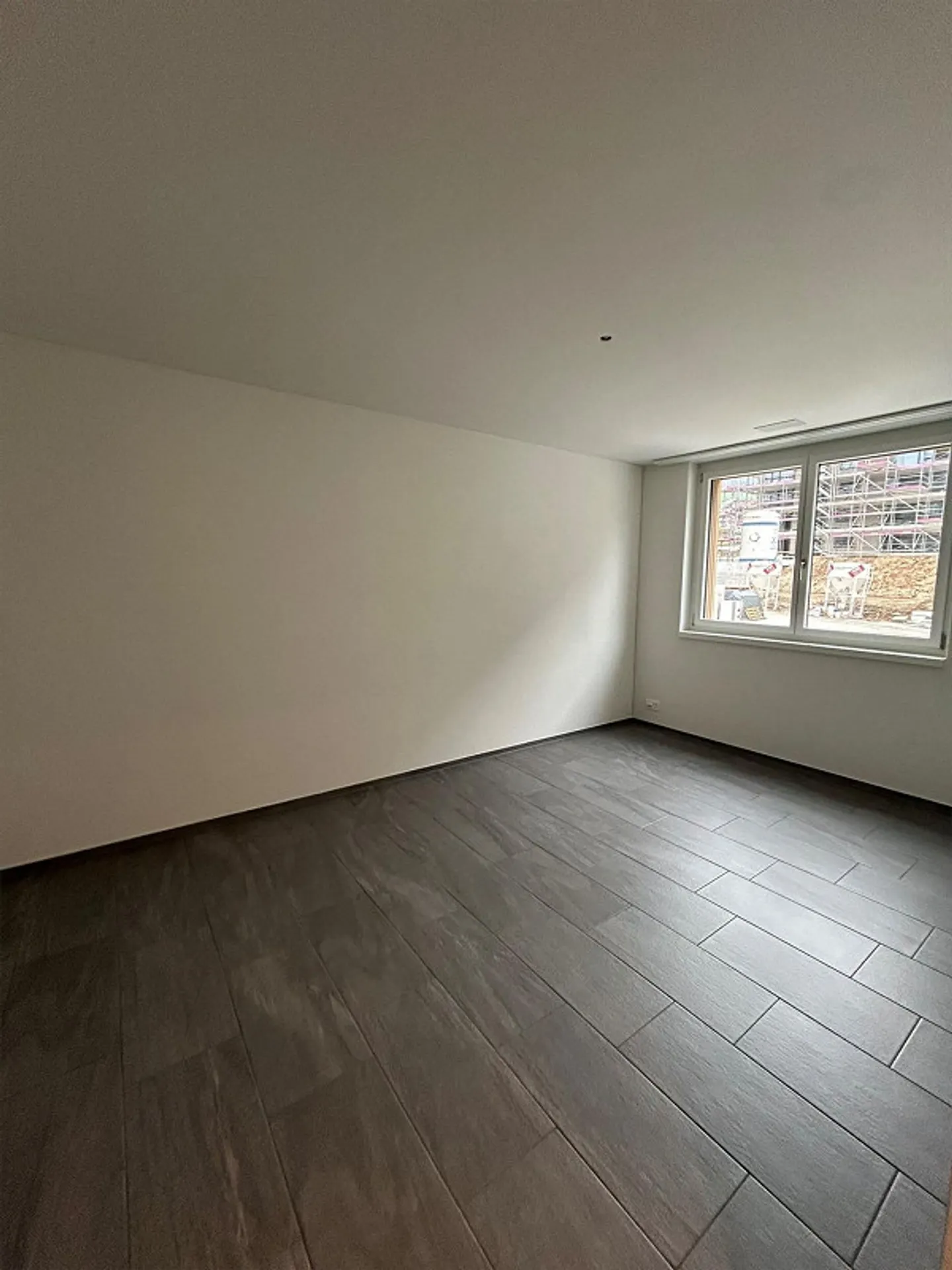 Moderne Wohnung mit Balkon - Foto 9 von 10