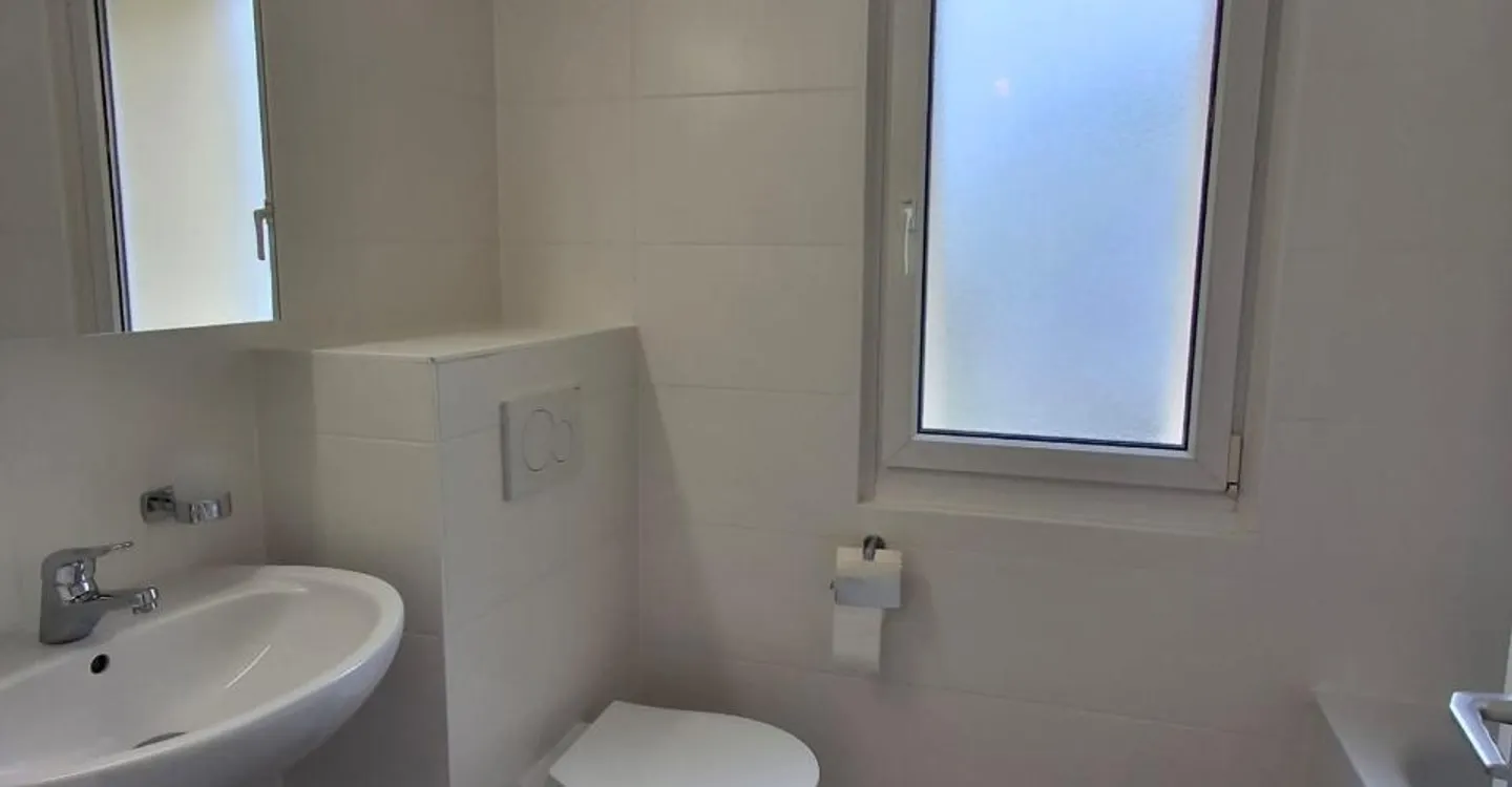Charmant Appartement au Bord du Lac - Photo 5 sur 6