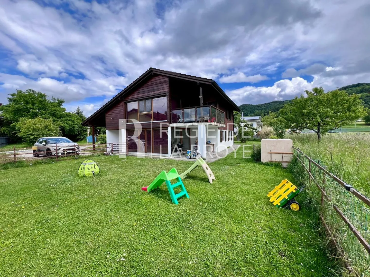4,5-Zimmer-Chalet in Cheyres - Foto 1 von 13
