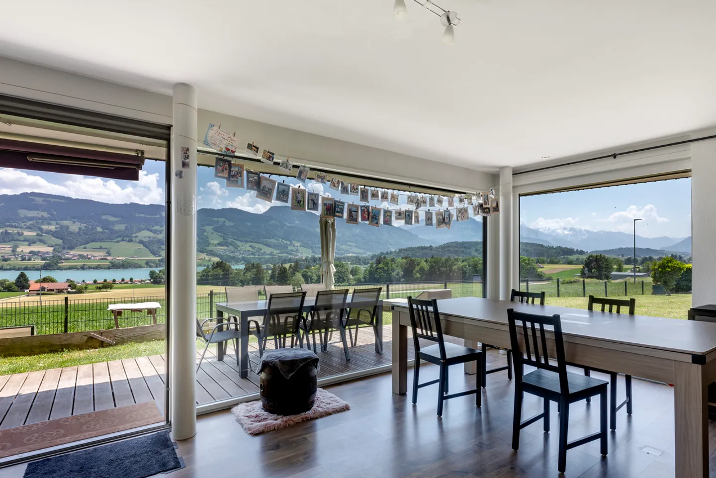 Magnifico appartamento di 5.5 locali - vista panoramica sul lago e giardino di 420 m - Foto 2 di 10
