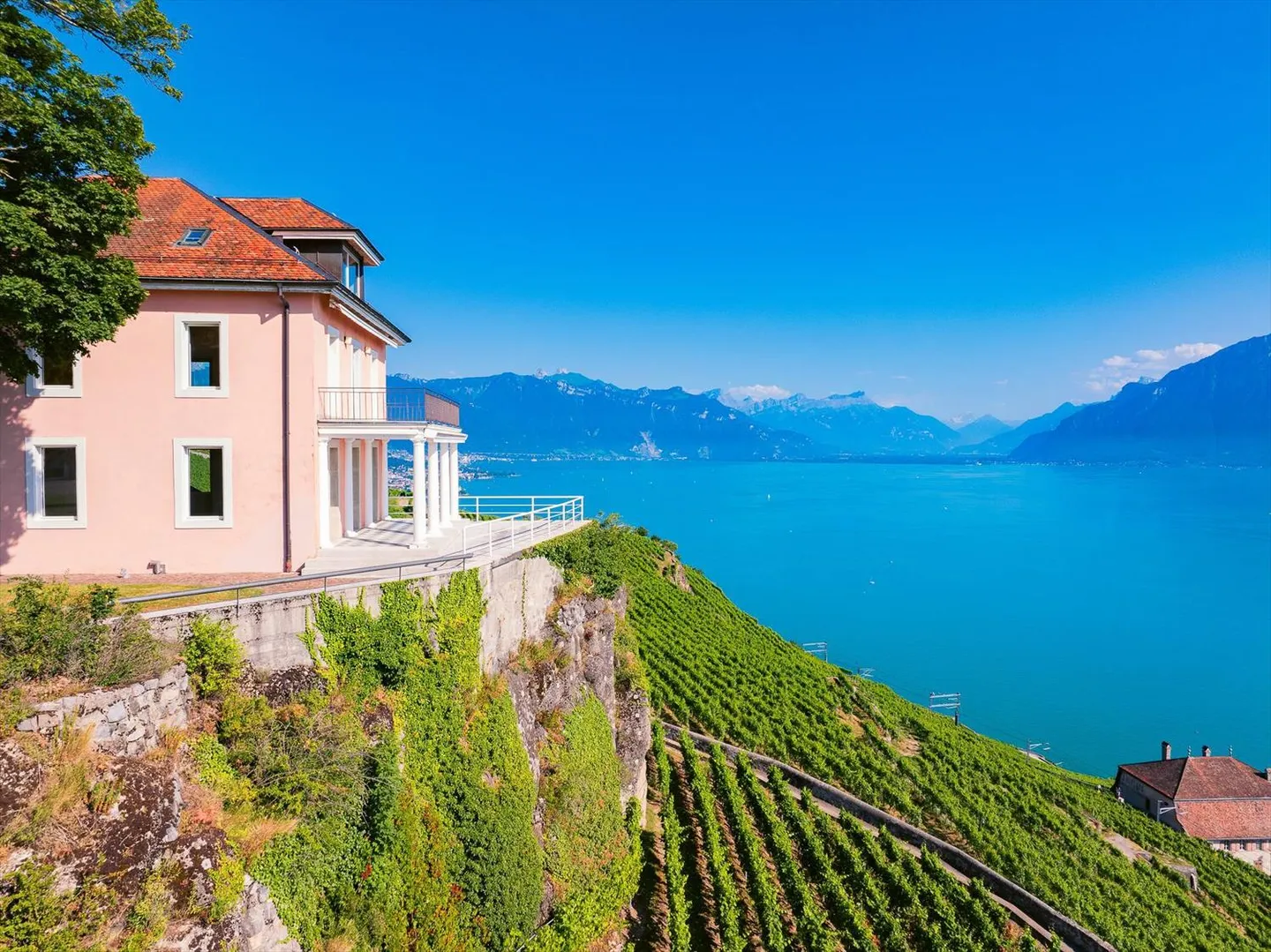 Proprietà di valore da collezione - Foto 2 di 7