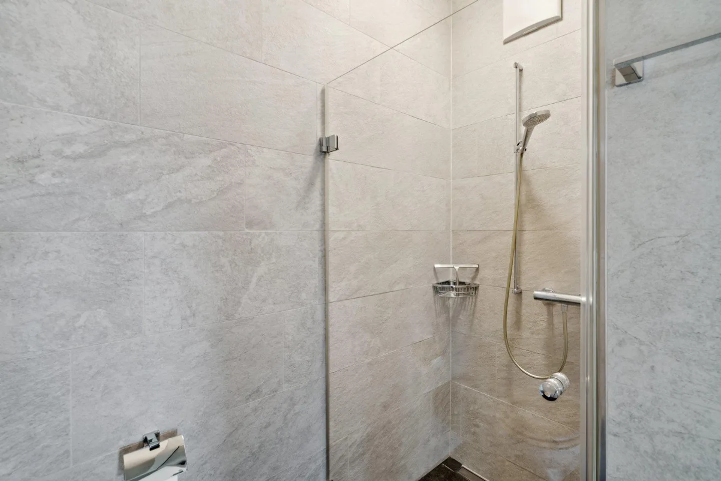 Charming apartment with balcony is looking for you! - Photo 4 of 7