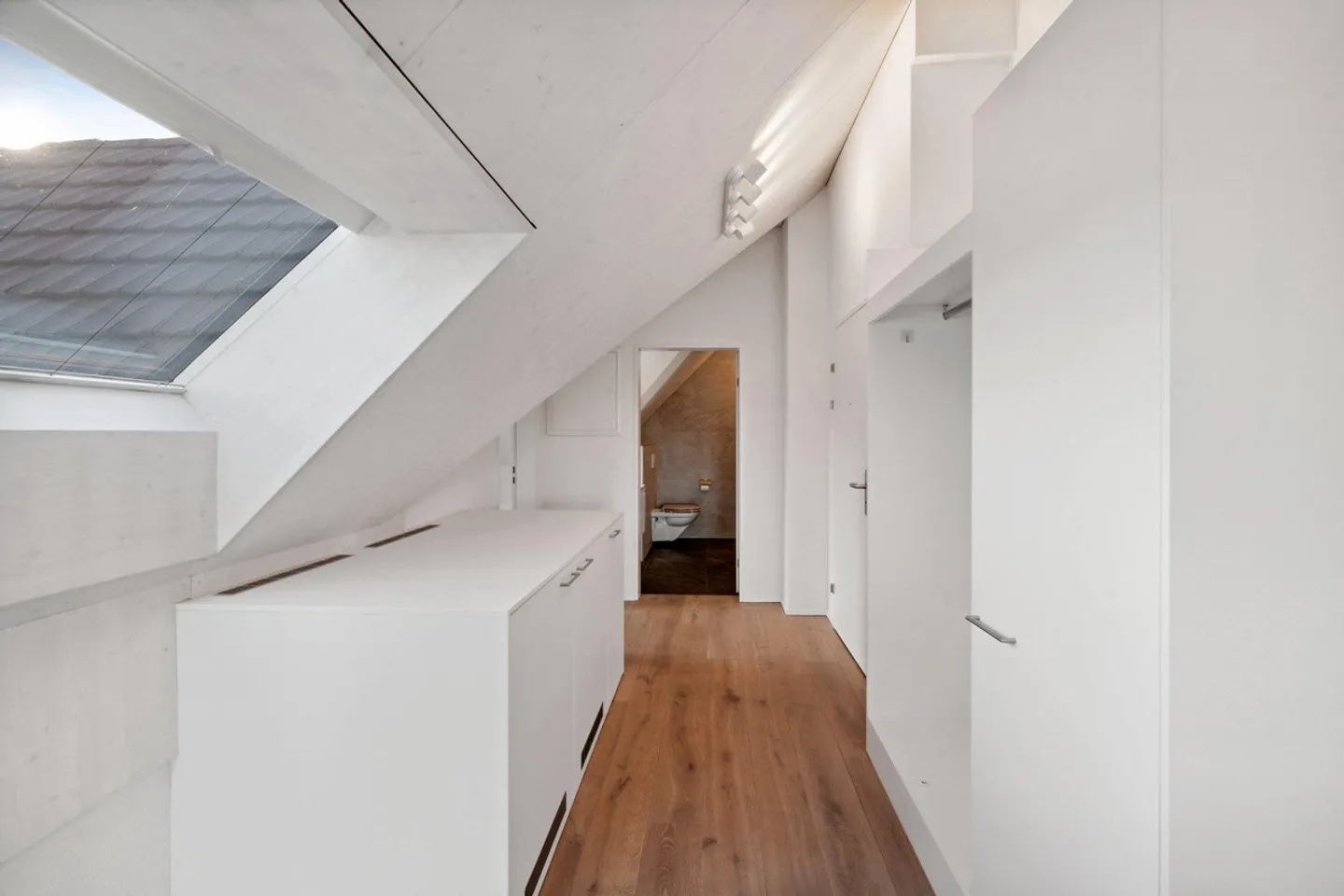 Charming apartment with balcony is looking for you! - Photo 6 of 7