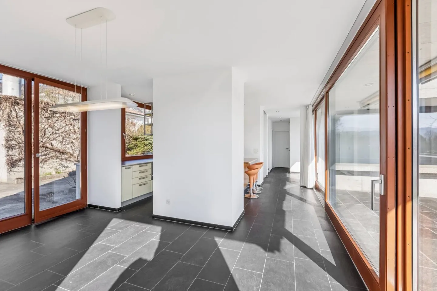 Villa 7,5 Zimmer - Foto 3 von 13
