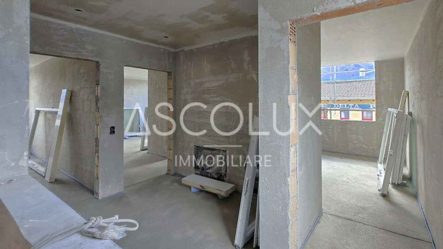 Row house for sale - Photo 11 of 13