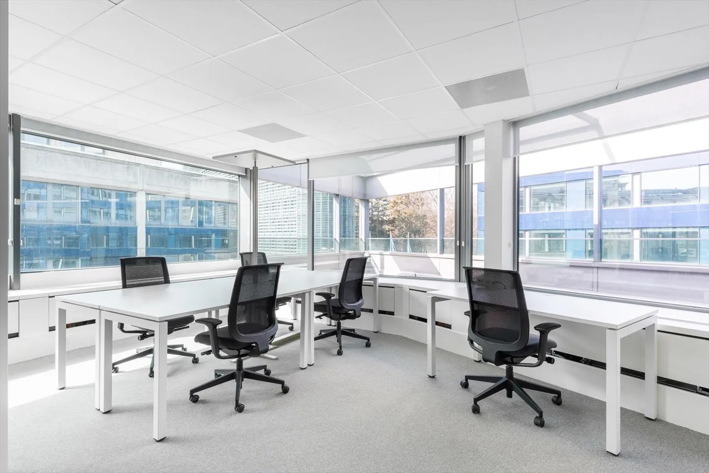 Bellissimi uffici su misura per 3 persone presso Spaces Nations - Foto 2 di 16