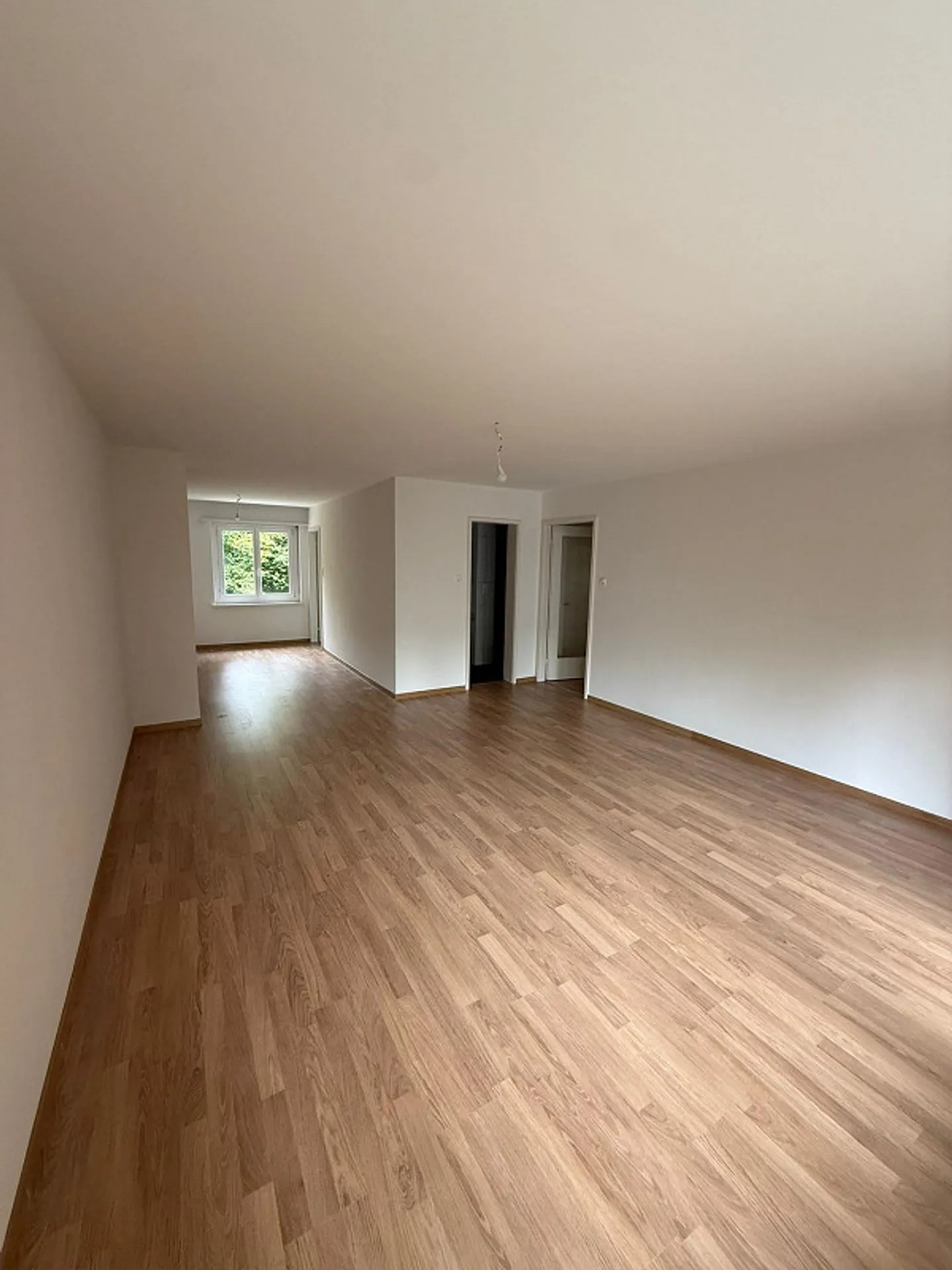 Spacious 5.5-room apartment with balcony in St. Gallen - Photo 3 of 10