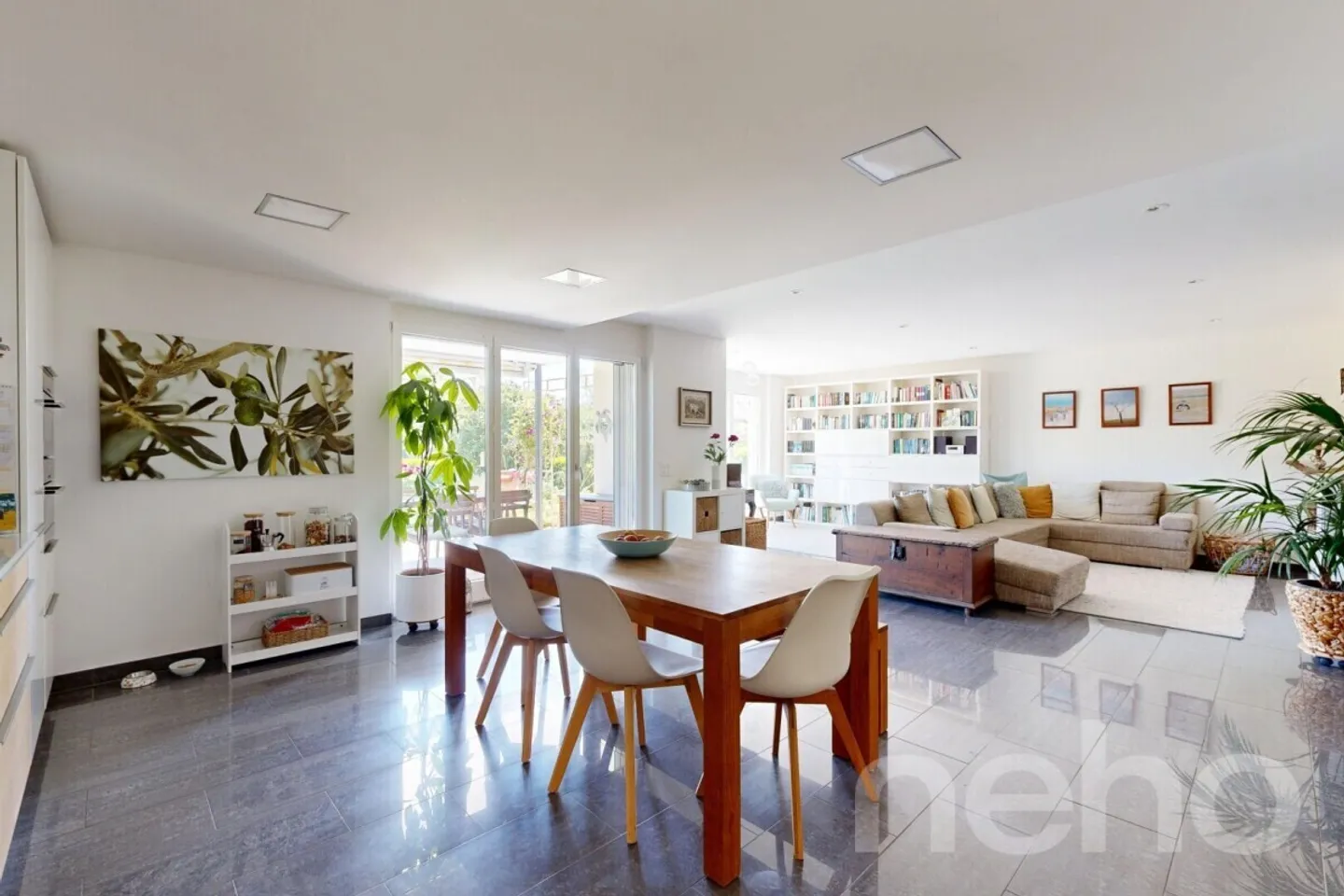 Appartement Familial avec Jardin Privé - Photo 2 sur 12