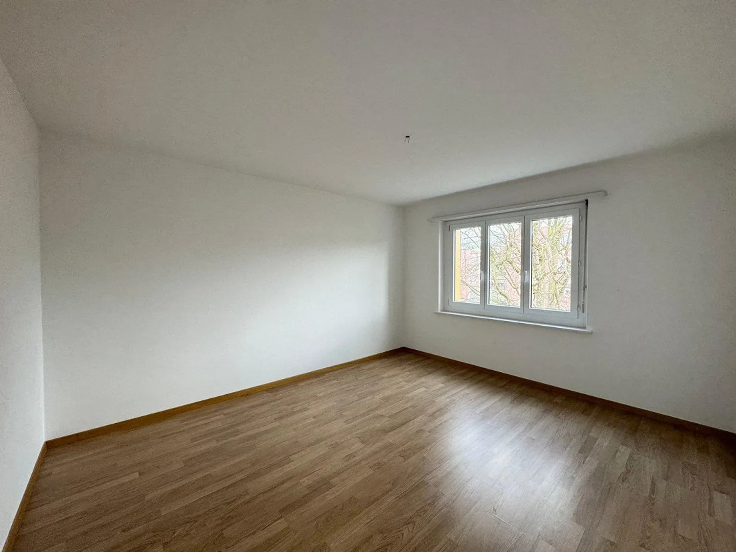 Spacious 5.5-room apartment with balcony in St. Gallen - Photo 6 of 10