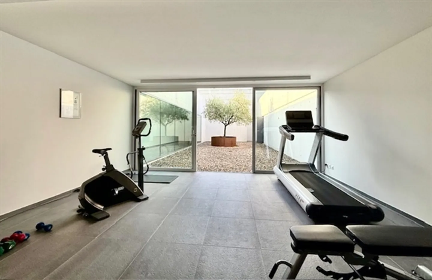 «LUXURIÖSE WOHNUNG MIT TEILWEISEM SEEBLICK – ZWEITWOHNUNG» - Foto 13 von 16