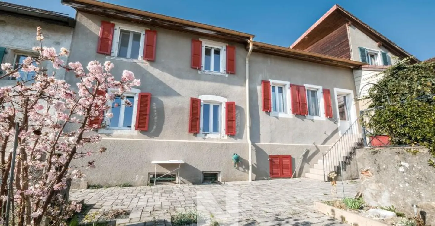 Village house for sale in Begnins - 5.5 rooms, 163m2 living space - Photo 2 of 12