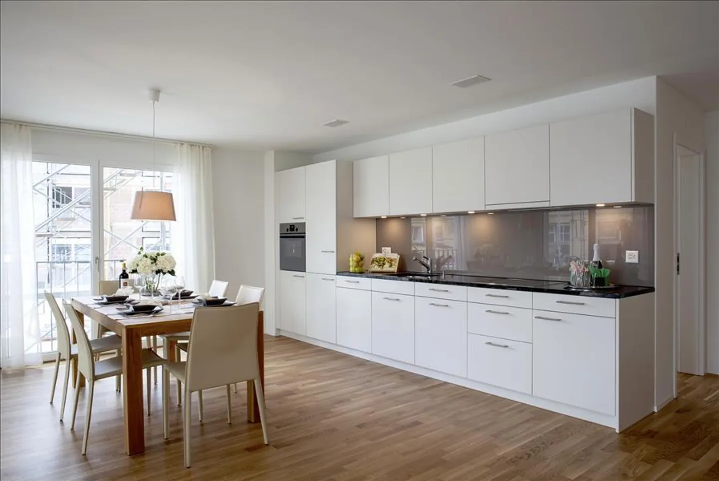 Your Apartment in Allegropark - Photo 3 of 5