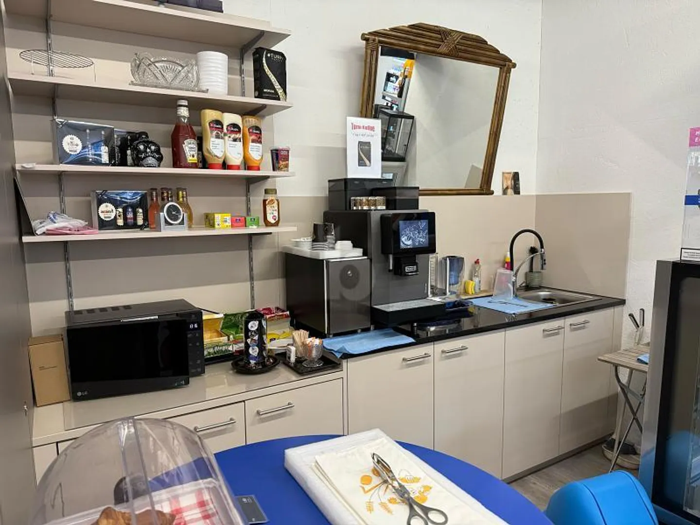 Moderner Kiosk in bester Lage - Foto 3 von 5