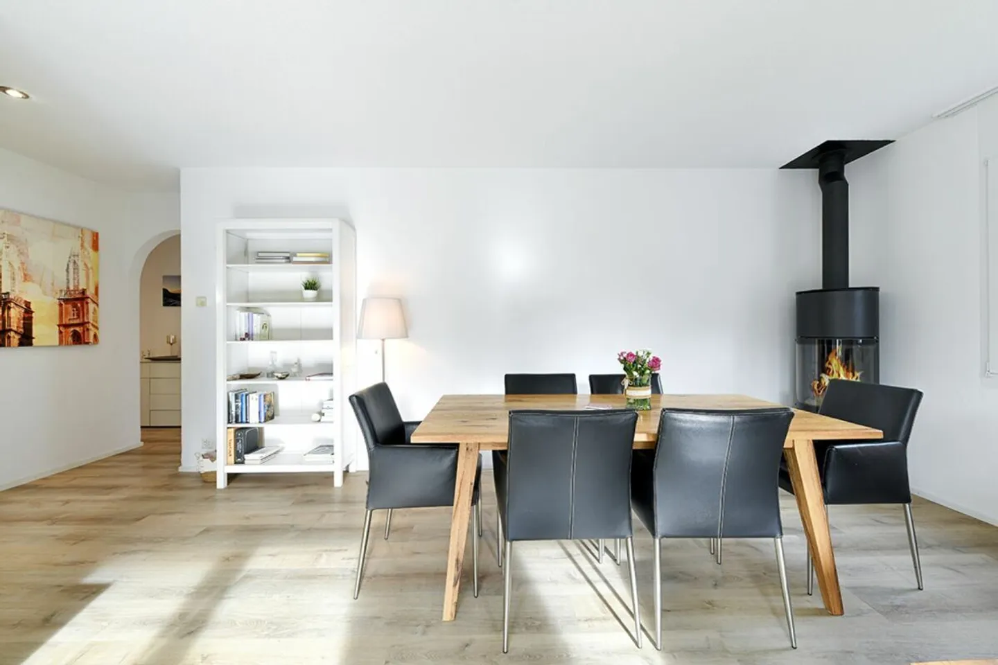 Appartamento giardino 4,5 locali con sala hobby e 2 posti auto nel garage sotterraneo - Foto 2 di 11