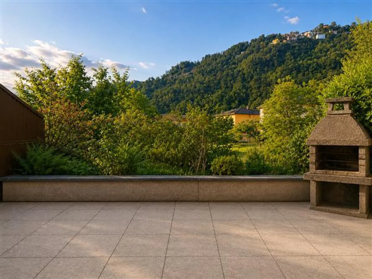 Melano: 6-Room House - Photo 4 of 13