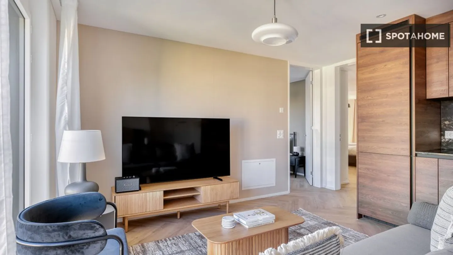 Entdecke, besichtige und miete dein neues Zuhause online mit vollem Vertrauen. - Foto 1 von 18