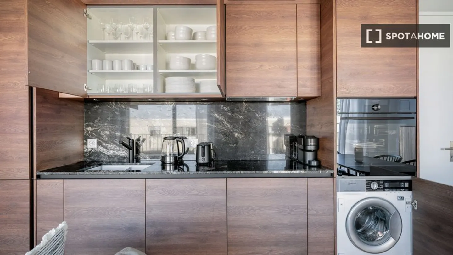 Entdecke, besichtige und miete dein neues Zuhause online mit vollem Vertrauen. - Foto 7 von 18