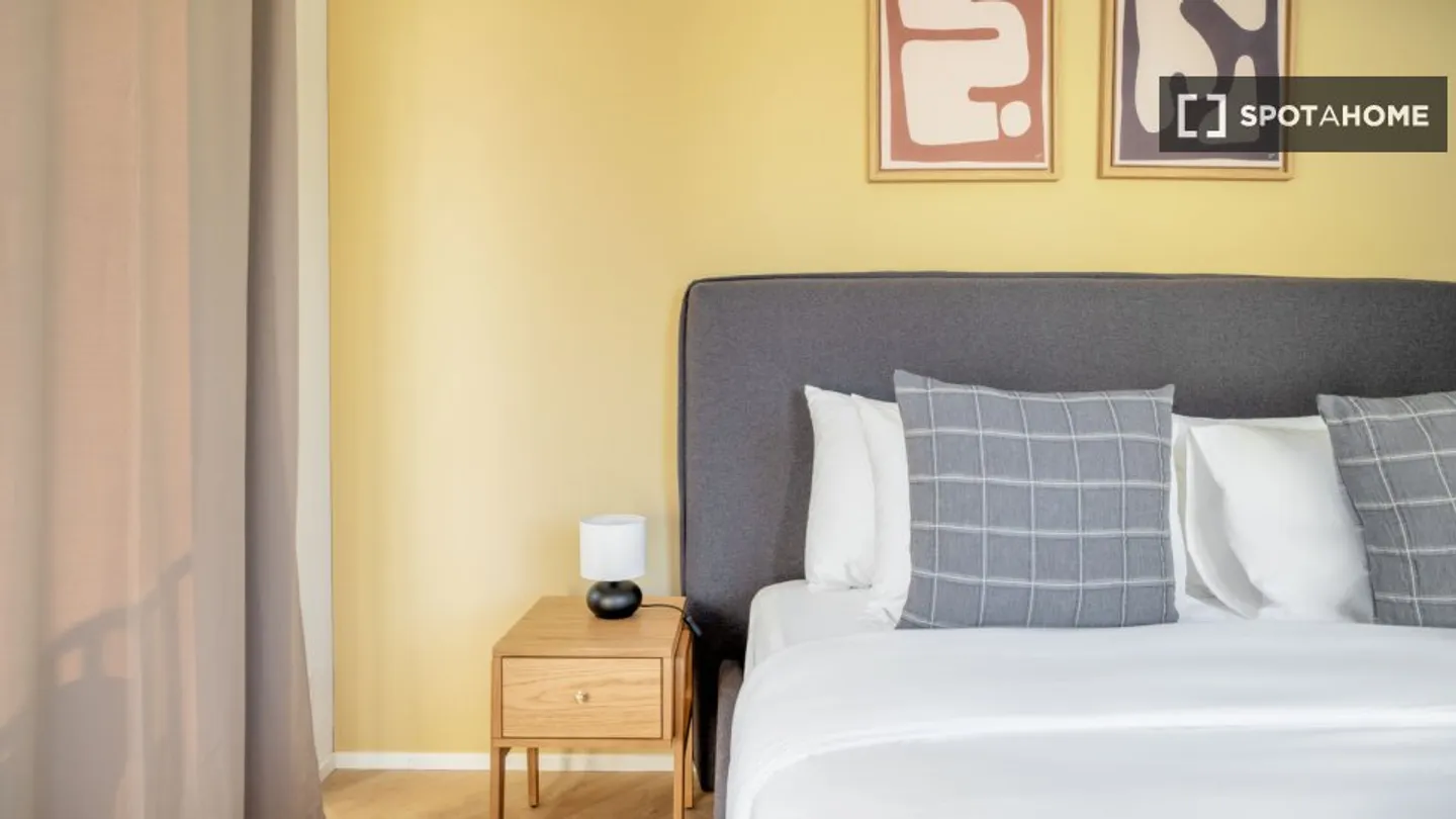 Entdecke, besichtige und miete dein neues Zuhause online mit vollem Vertrauen. - Foto 8 von 18