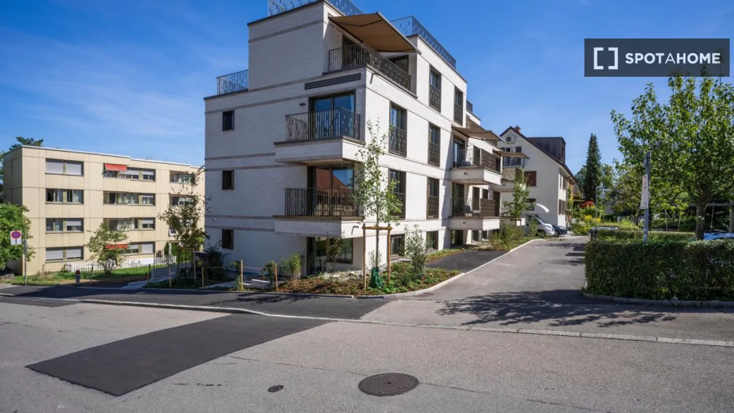 Discover, visit, and rent your new home online with complete confidence. - Photo 11 of 12