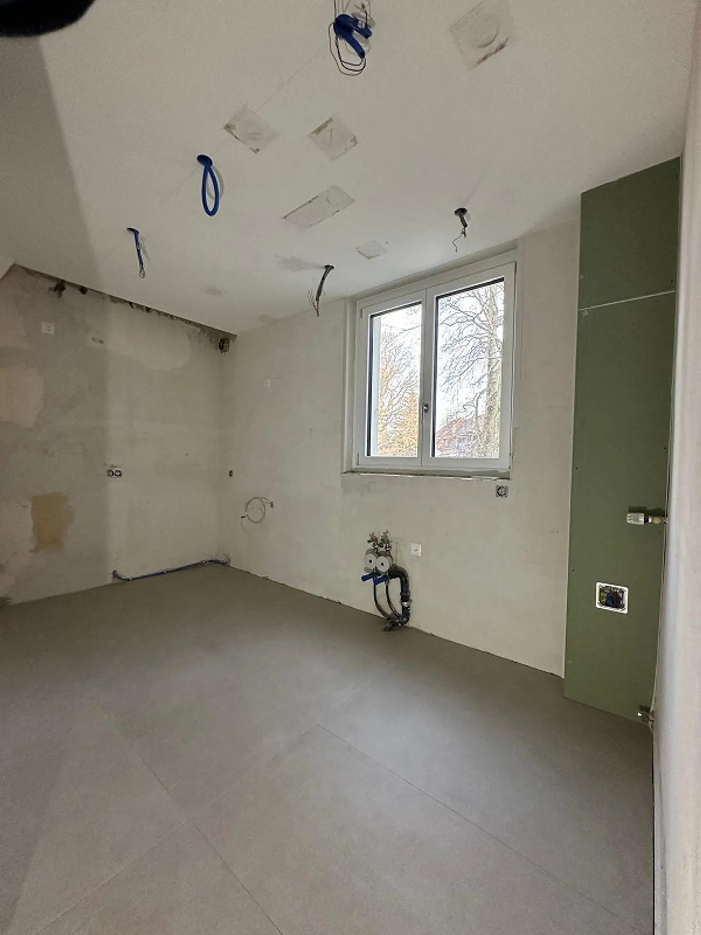 Appartamento d'epoca ristrutturato con grande terrazza nel quartiere Neubad - Foto 2 di 9