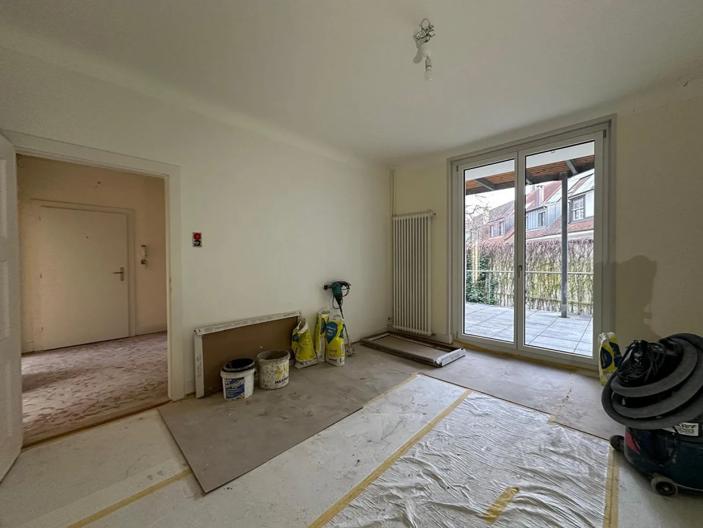 Appartamento d'epoca ristrutturato con grande terrazza nel quartiere Neubad - Foto 7 di 9