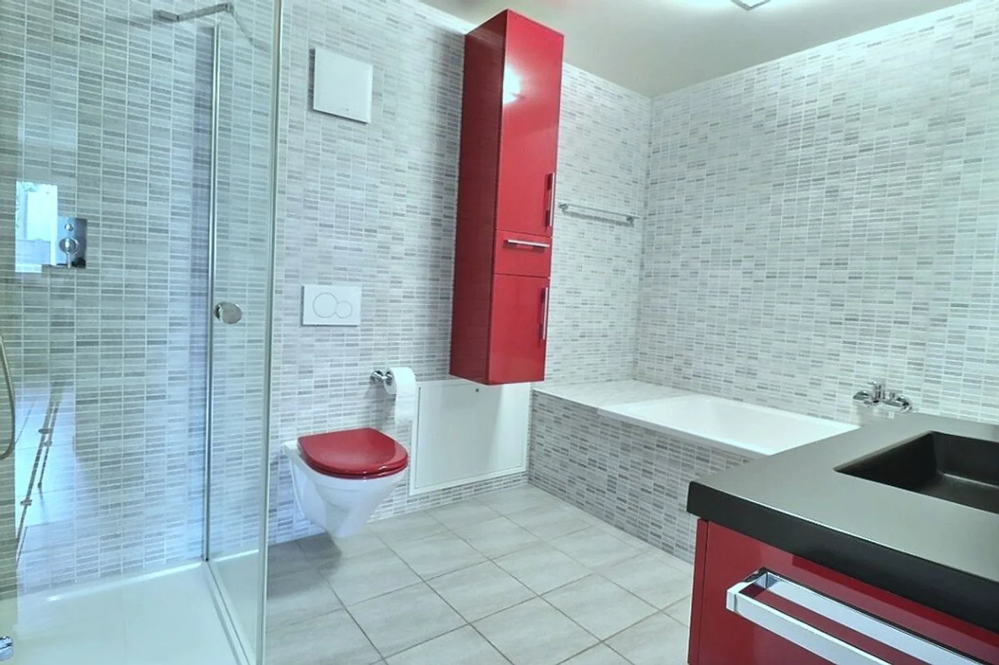 Gelegenheit! Großes, modernes Apartment, hochwertige Ausstattungen, zwei Terrassen, zwei - Foto 6 von 8