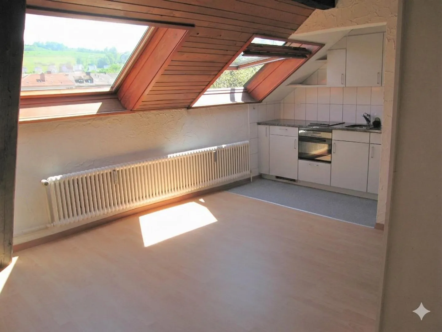 For real OLMA fans - central 1 room apartment in the city of St.Gallen - Photo 2 of 5