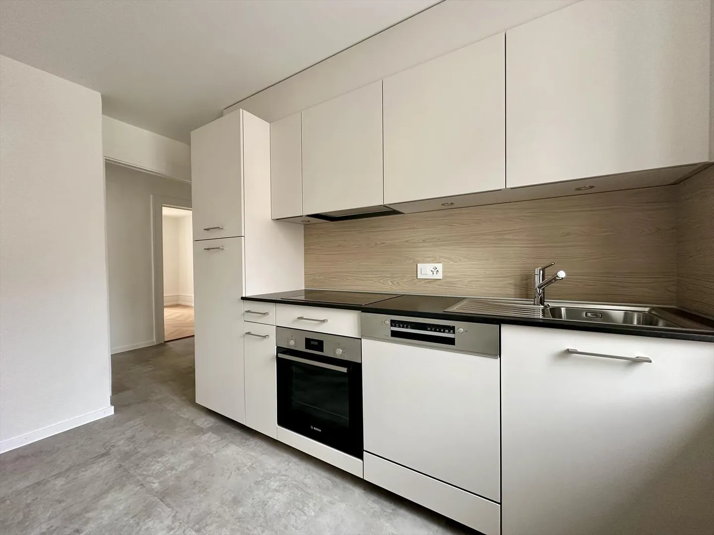 3.5 Room Apartment - Photo 1 of 7