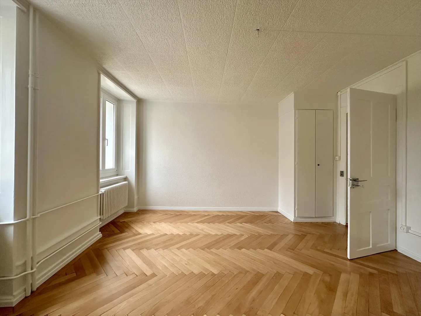 3.5 Room Apartment - Photo 2 of 7