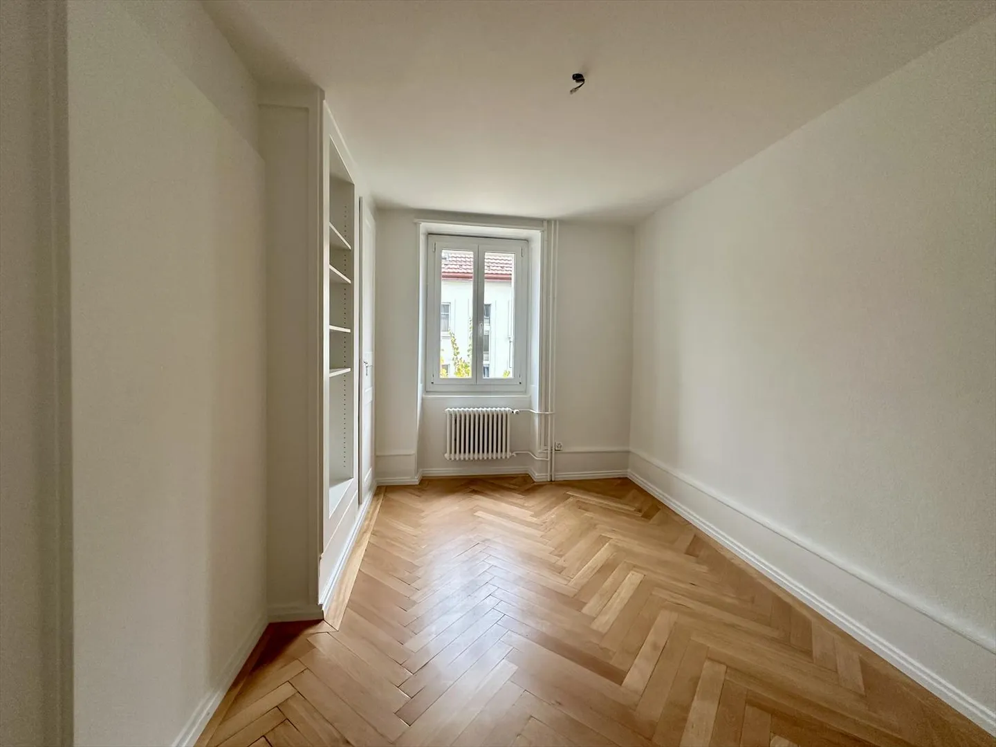 3.5 Room Apartment - Photo 3 of 7