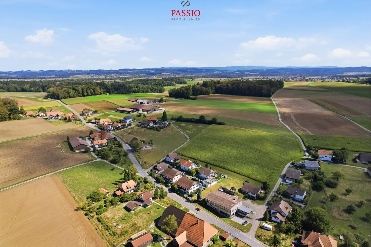 Casa bifamiliare di 6,5 locali con tanto spazio per la famiglia - Foto 34 di 35