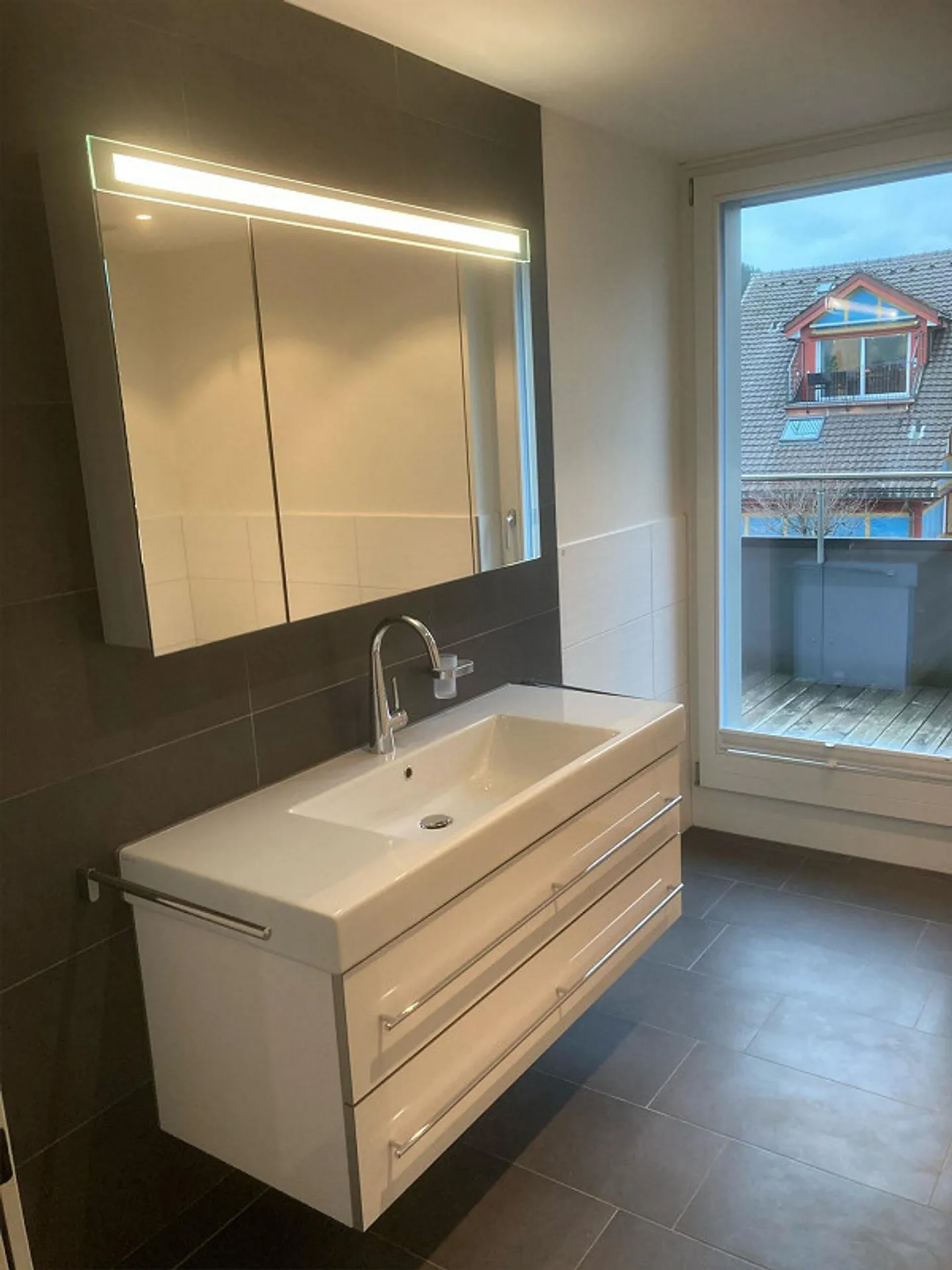 Like-new 4.5 room apartment in the heart of Appenzell - Photo 10 of 13