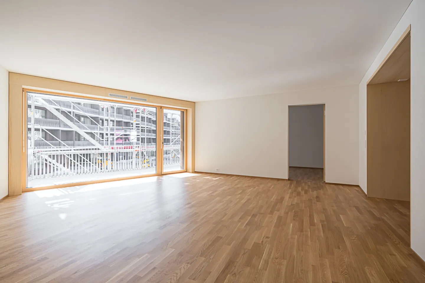 Apartment for rent - Photo 2 of 6